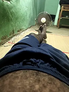 SILENT FUCKER 01 online show from March 29, 10:15 am