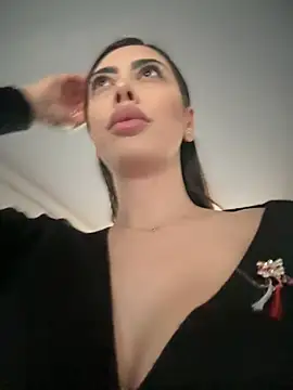 Snapshot of Flower_Pow3r chatting on March 3, 5:53 am Flower Pow3r online show from March 3, 5:53 am