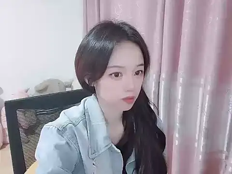 Snapshot of wwcc123 chatting on December 4, 2:26 pm wwcc123 online show from December 4, 2:26 pm