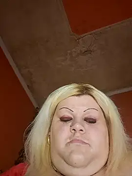 ducicsajsziii online show from March 18, 1:43 am