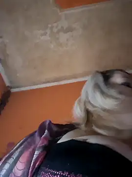 ducicsajsziii online show from March 2, 7:43 pm