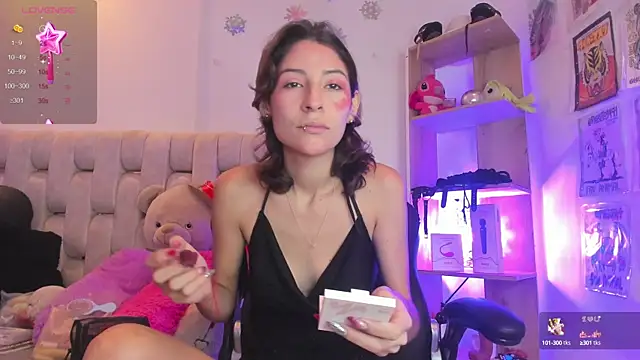 Gorgeous Team online show from January 6, 7:45 pm