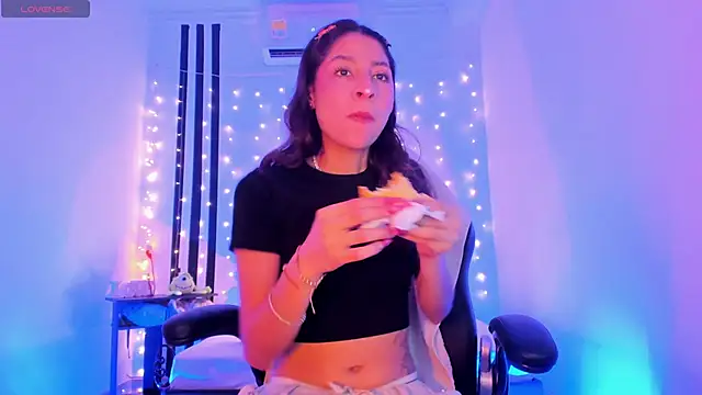 Gorgeous Team online show from February 9, 7:40 pm