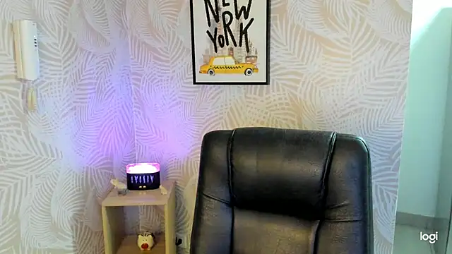 sexyyykloee online show from January 28, 7:11 am