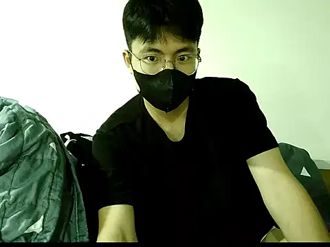 Snapshot of Gwencloudy chatting on October 6, 4:04 pm Gwencloudy online show from October 6, 4:04 pm