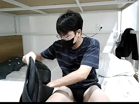 Snapshot of Gwencloudy chatting on October 30, 3:13 pm Gwencloudy online show from October 30, 3:13 pm