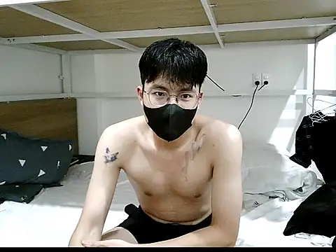 Snapshot of Gwencloudy chatting on November 6, 3:13 pm Gwencloudy online show from November 6, 3:13 pm