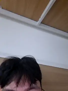 Gwencloudy online show from May 15, 3:52 pm