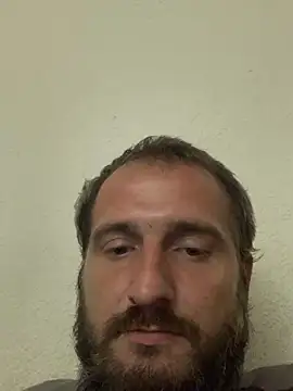 Snapshot of Bdb61mm chatting on December 5, 3:15 am Bdb61mm online show from December 5, 3:15 am