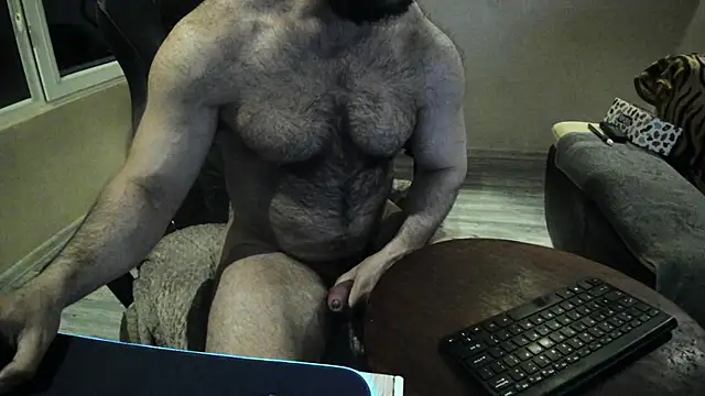 Snapshot of Hugealphabeast chatting on March 4, 9:32 pm Hugealphabeast online show from March 4, 9:32 pm