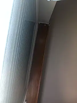 Snapshot of bruna_safadinhaa chatting on December 18, 2:12 pm bruna safadinhaa online show from December 18, 2:12 pm