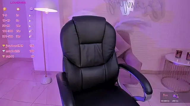 AlessiaCorleone  online show from January 5, 9:03 pm