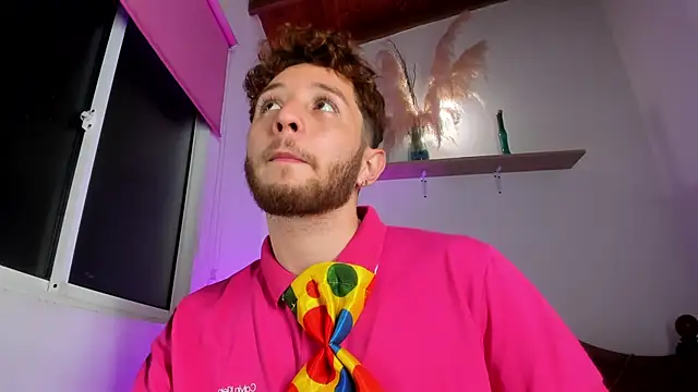 Juan Castano online show from October 31, 9:32 am