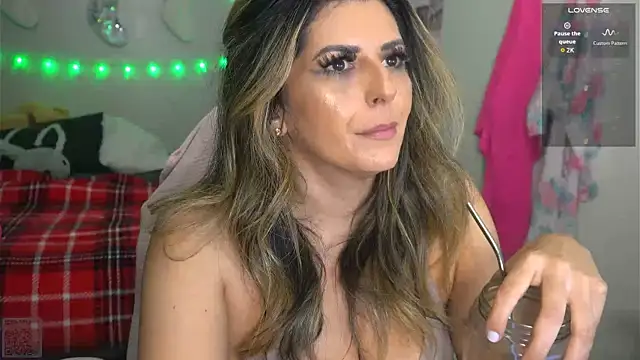 Snapshot of K4Li3Rxyzz chatting on January 7, 6:10 pm K4Li3Rxyzz online show from January 7, 6:10 pm