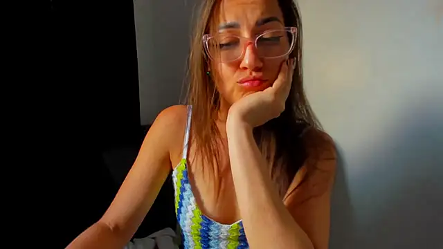 Snapshot of squirttati33 chatting on January 9, 10:09 pm squirttati33 online show from January 9, 10:09 pm