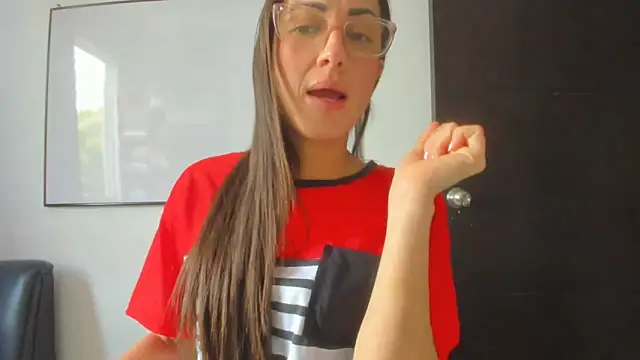 Snapshot of squirttati33 chatting on February 9, 4:11 pm squirttati33 online show from February 9, 4:11 pm