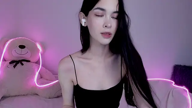 666kisses online show from February 6, 3:31 pm