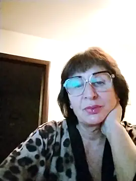 AlbinaXPretty online show from October 21, 5:46 pm