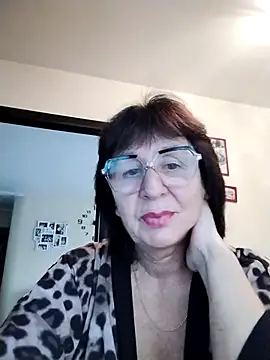 AlbinaXPretty online show from November 11, 7:41 am