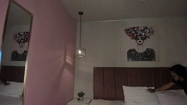 Snapshot of ayshel__ chatting on December 20, 4:52 am ayshel online show from December 20, 4:52 am