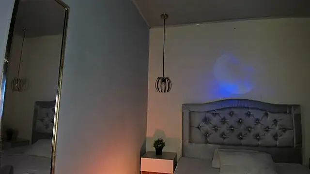 Snapshot of ayshel__ chatting on January 7, 10:34 pm ayshel online show from January 7, 10:34 pm