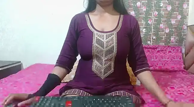 nikitahot3 online show from March 12, 1:25 am