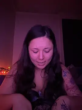 Snapshot of xocrybaby chatting on November 12, 5:19 am xocrybaby online show from November 12, 5:19 am