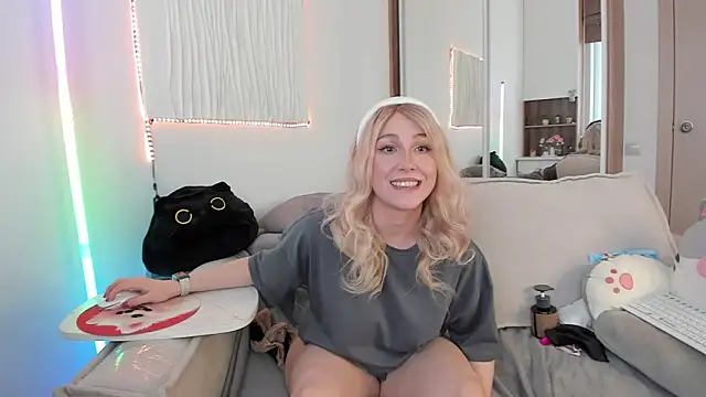 CarolMay online show from March 14, 11:37 am