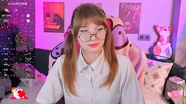 AliceLanley online show from December 4, 3:10 pm