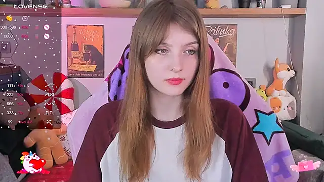 AliceLanley online show from December 17, 12:43 pm