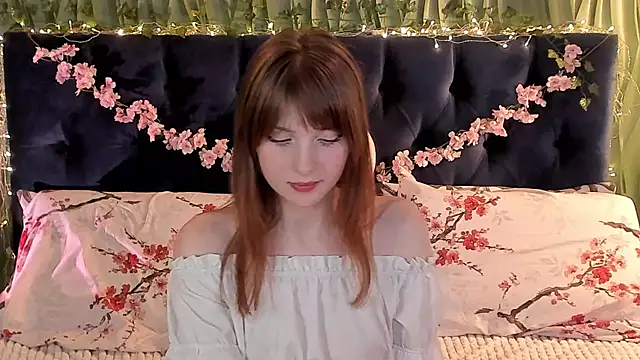 AliceLanley online show from March 5, 3:29 pm