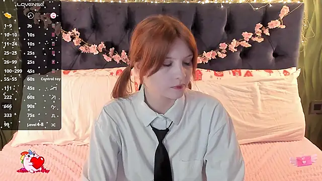 AliceLanley online show from December 14, 11:26 am