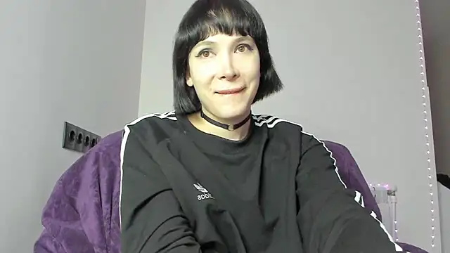 dollmore online show from February 8, 6:22 pm