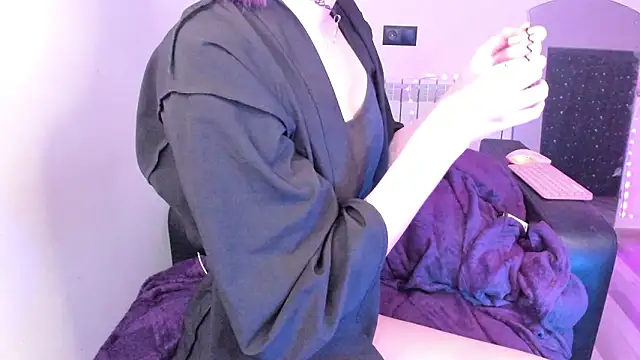 dollmore online show from March 12, 11:00 pm