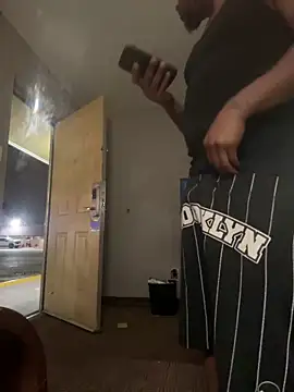 Stressreliever82 online show from April 5, 10:45 am