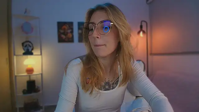 Snapshot of Dakotaa_ chatting on October 26, 4:51 am Dakotaa  online show from October 26, 4:51 am
