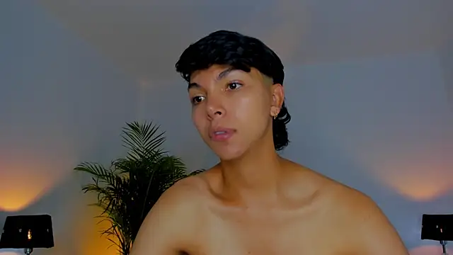 xhenisa  online show from September 23, 9:18 pm