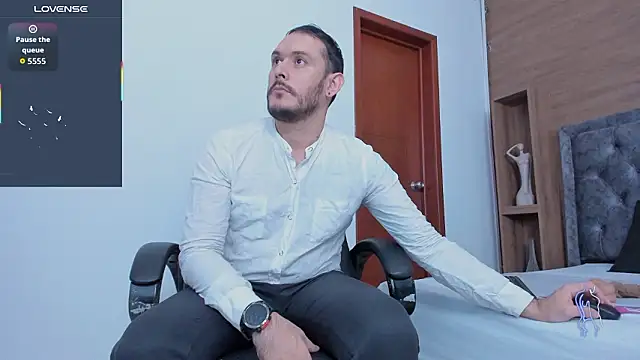 jeanpiere  online show from February 10, 2:48 am