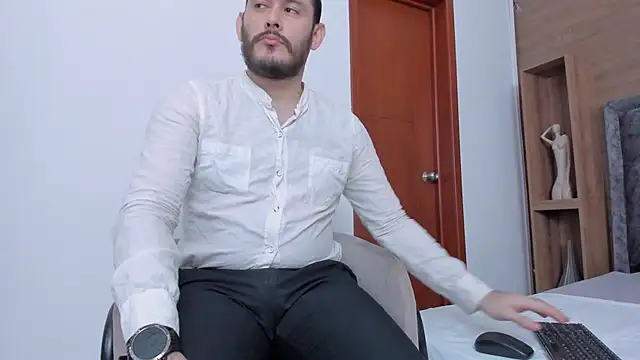 jeanpiere  online show from March 6, 3:25 am