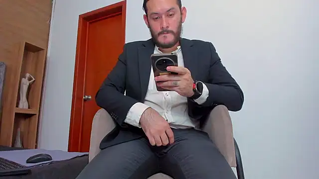 jeanpiere  online show from March 9, 1:53 am