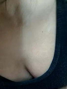 Snapshot of Roshni_98 chatting on November 16, 7:25 am Roshni 98 online show from November 16, 7:25 am