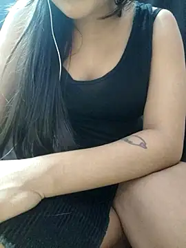 Snapshot of Roshni_98 chatting on November 19, 7:47 pm Roshni 98 online show from November 19, 7:47 pm