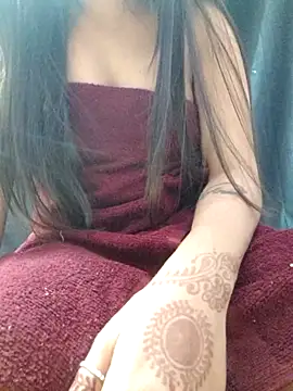 Snapshot of Roshni_98 chatting on December 5, 9:00 pm Roshni 98 online show from December 5, 9:00 pm