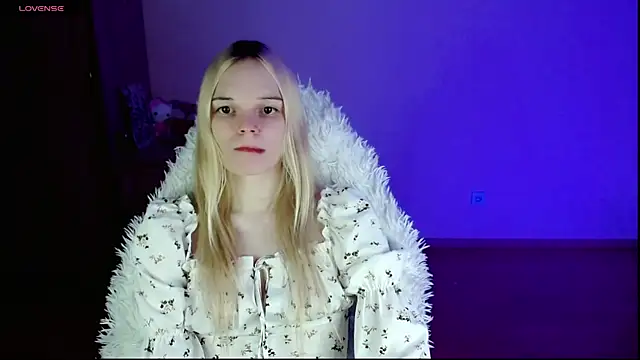 Emily Nyaffee online show from January 18, 1:19 am