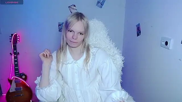 Emily Nyaffee online show from February 14, 4:15 pm