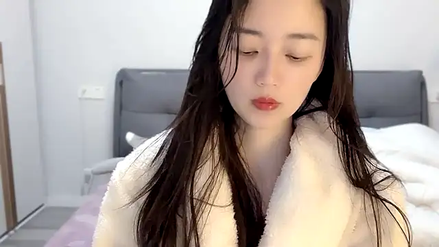 A-xena online show from March 8, 2:12 am