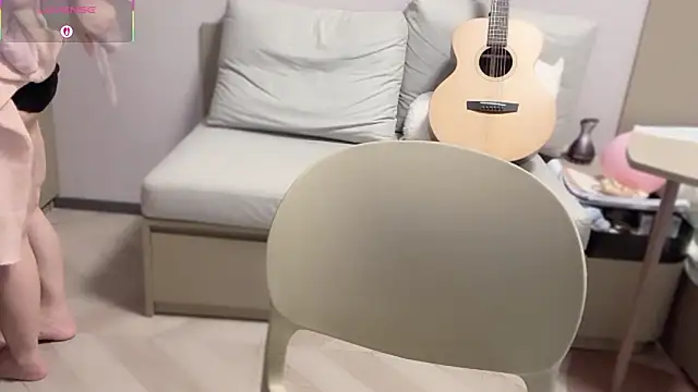 A-xena online show from October 12, 3:11 pm