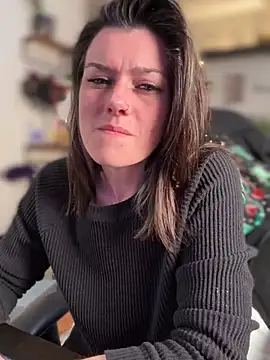 Snapshot of LadyLena1 chatting on January 6, 3:09 am LadyLena1 online show from January 6, 3:09 am