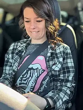 Snapshot of LadyLena1 chatting on January 29, 9:39 pm LadyLena1 online show from January 29, 9:39 pm