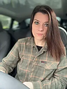 Snapshot of LadyLena1 chatting on January 31, 8:54 pm LadyLena1 online show from January 31, 8:54 pm